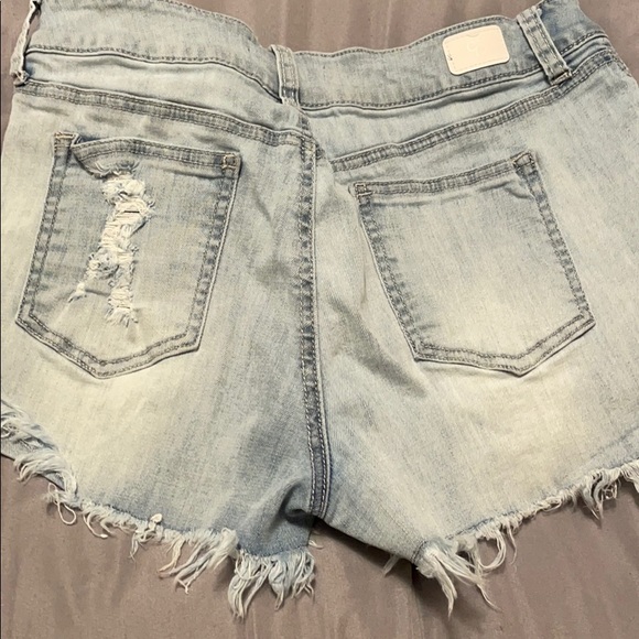 Altard State shorts - Picture 3 of 3